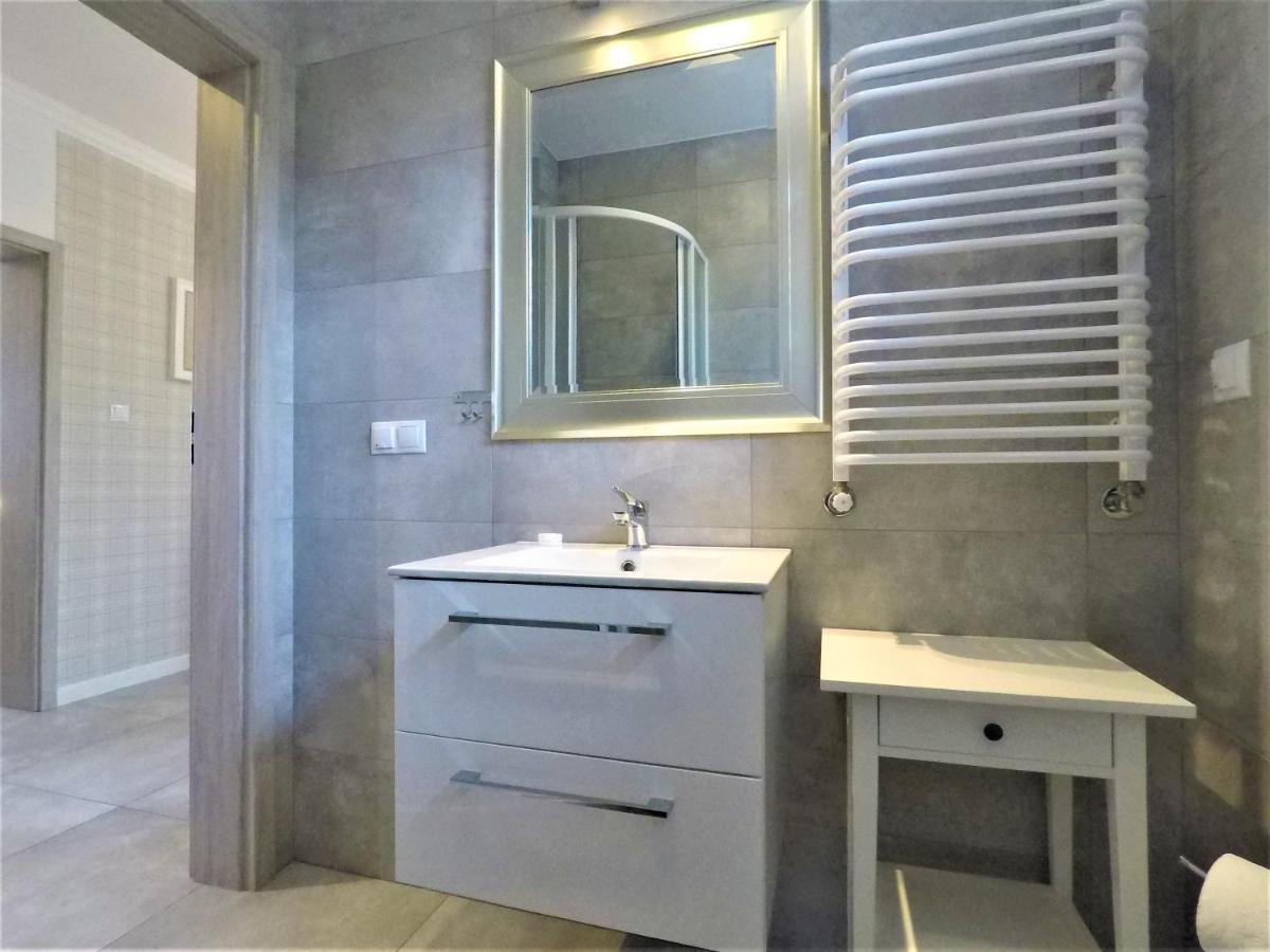 Apartamenty Dobranoc - Wawer 2 Warsaw Ngoại thất bức ảnh